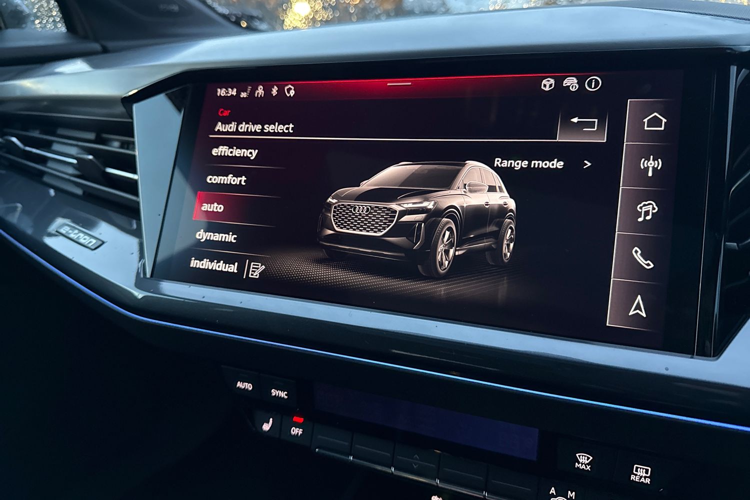 Used Audi Q4 e-tron 2025 for sale - 76670341: Photo 40