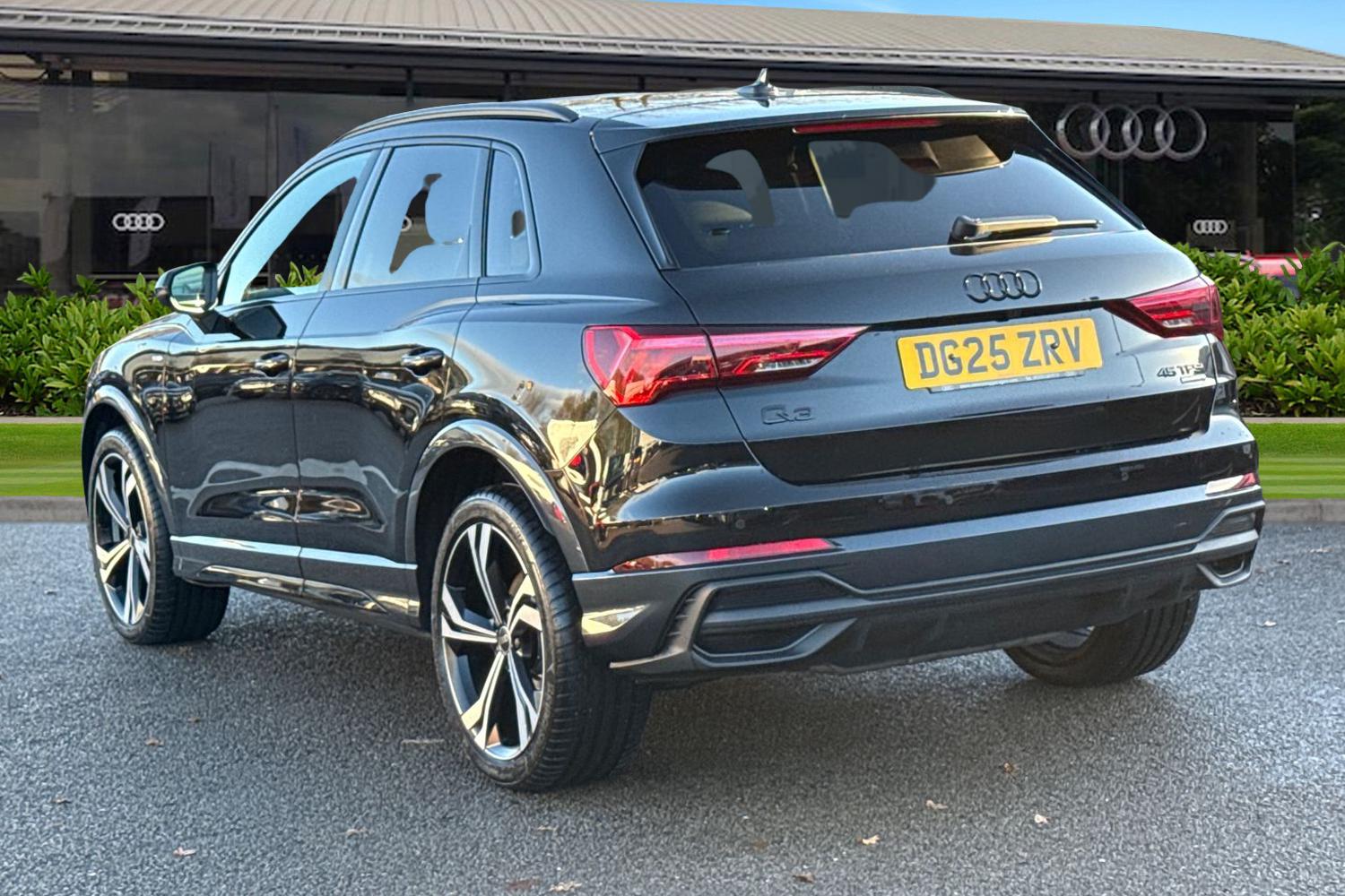 Used Audi Q3 2025 for sale - 77382285: Photo 2