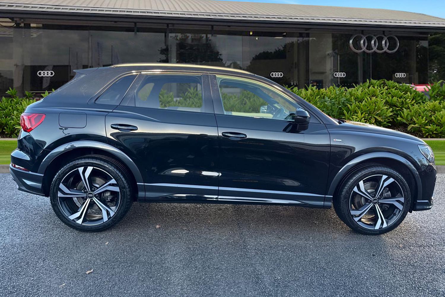 Used Audi Q3 2025 for sale - 77382285: Photo 3