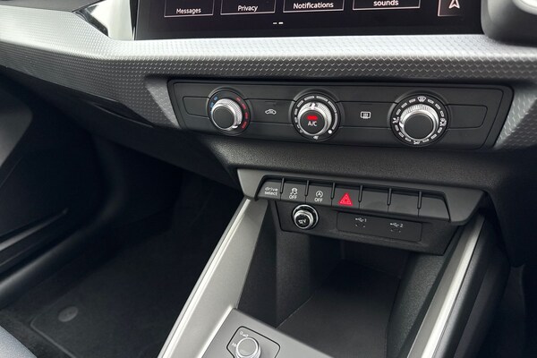 Used Audi A1 2025 for sale - 76182162: Photo 44