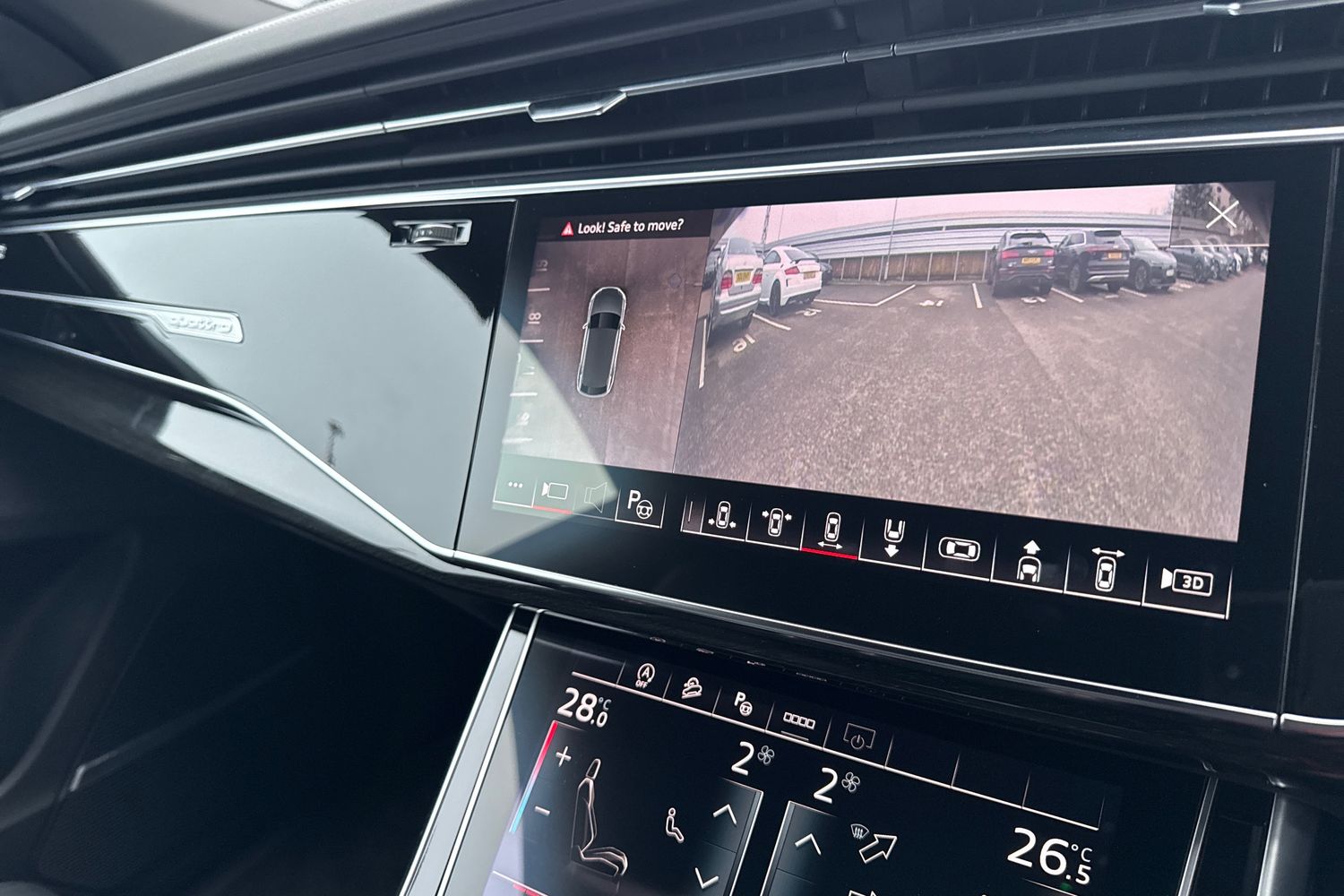 Used Audi SQ8 2023 for sale - 76844555: Photo 33