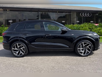 Used Audi Q6 e-tron 2026 for sale - 79468873: Photo