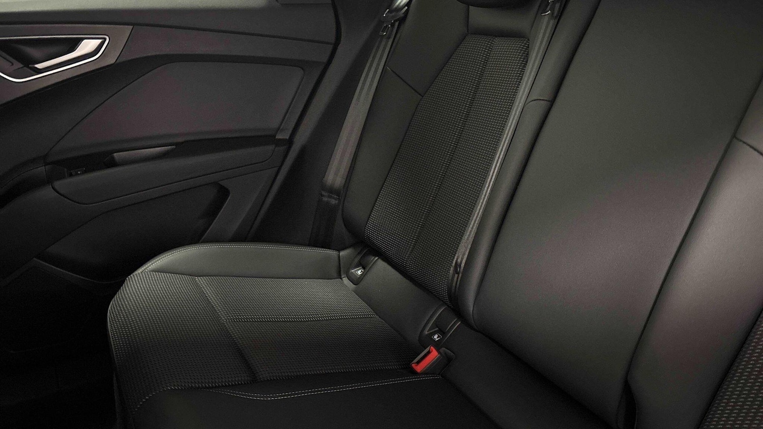 Used Audi Q4 e-tron 2023 for sale - 77520208: Photo 7