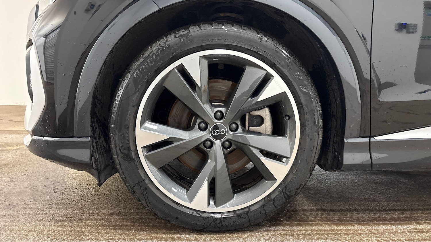 Used Audi Q4 e-tron 2023 for sale - 77520208: Photo 8