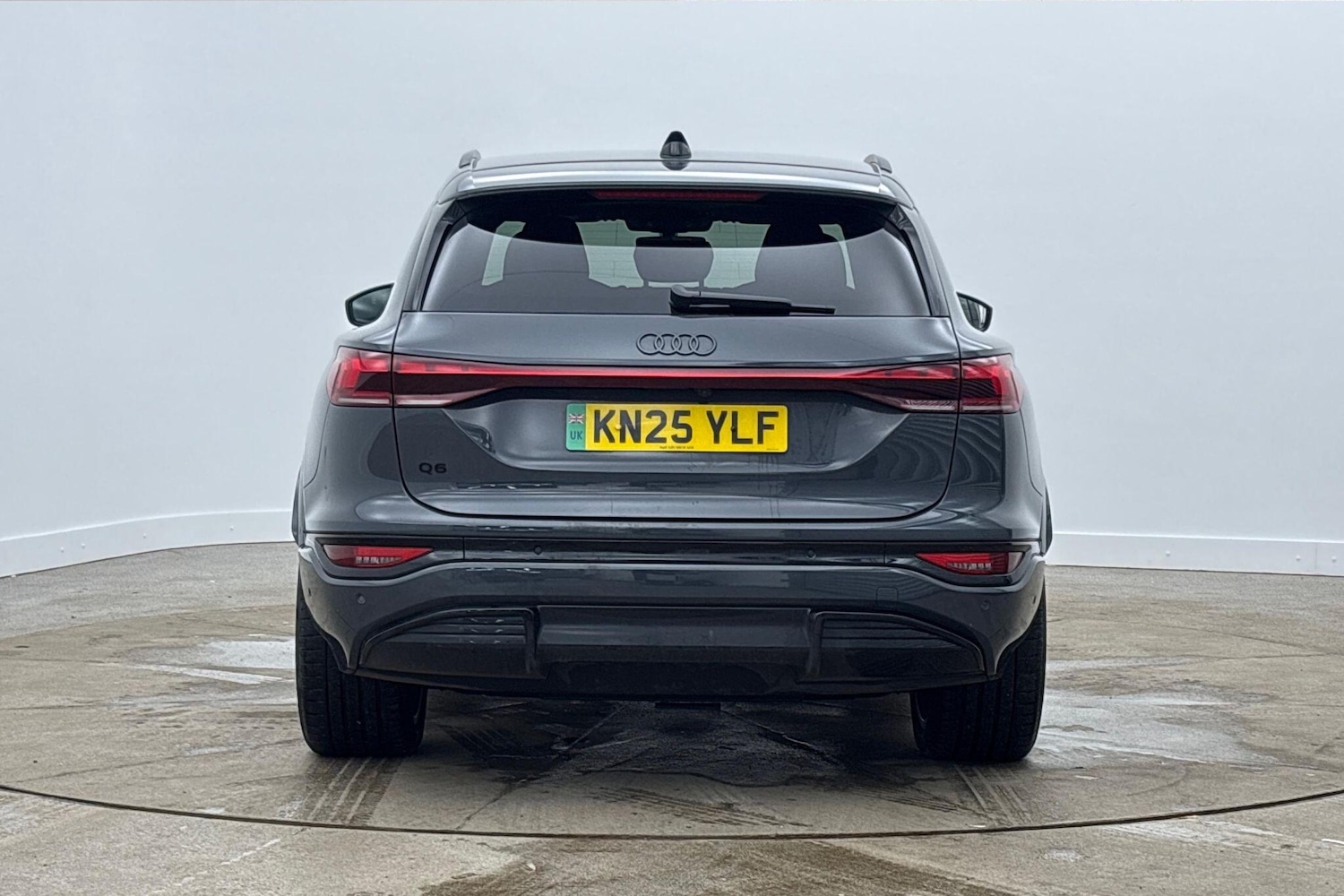 Used Audi Q6 e-tron 2025 for sale - 77849353: Photo 4