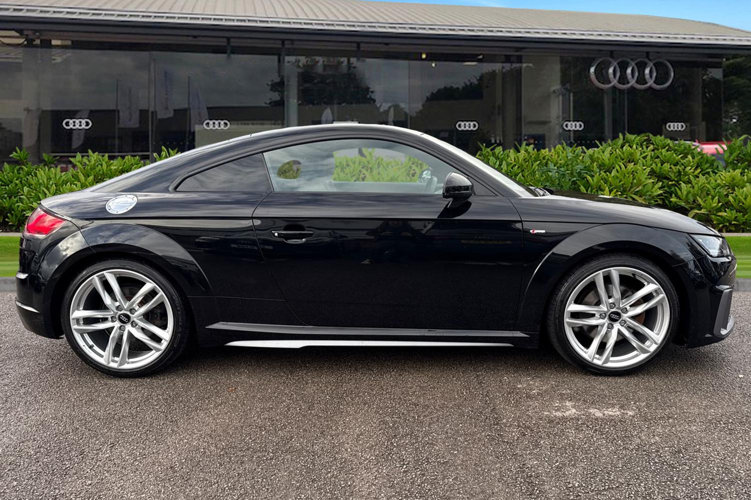 Used Audi TT 2021 for sale - 76357642: Photo 3