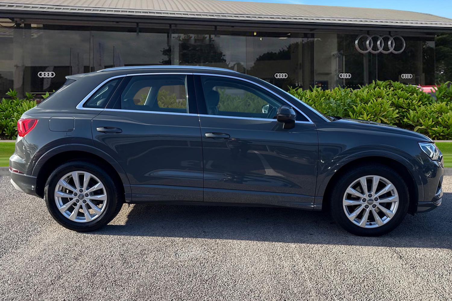 Used Audi Q3 2019 for sale - 76186023: Photo 3