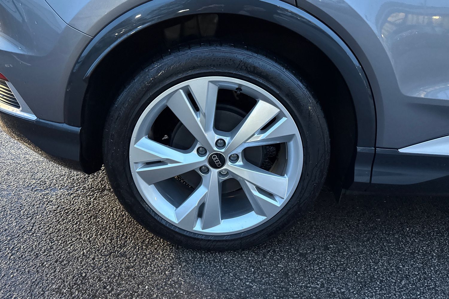 Used Audi Q4 e-tron 2025 for sale - 76876019: Photo 13