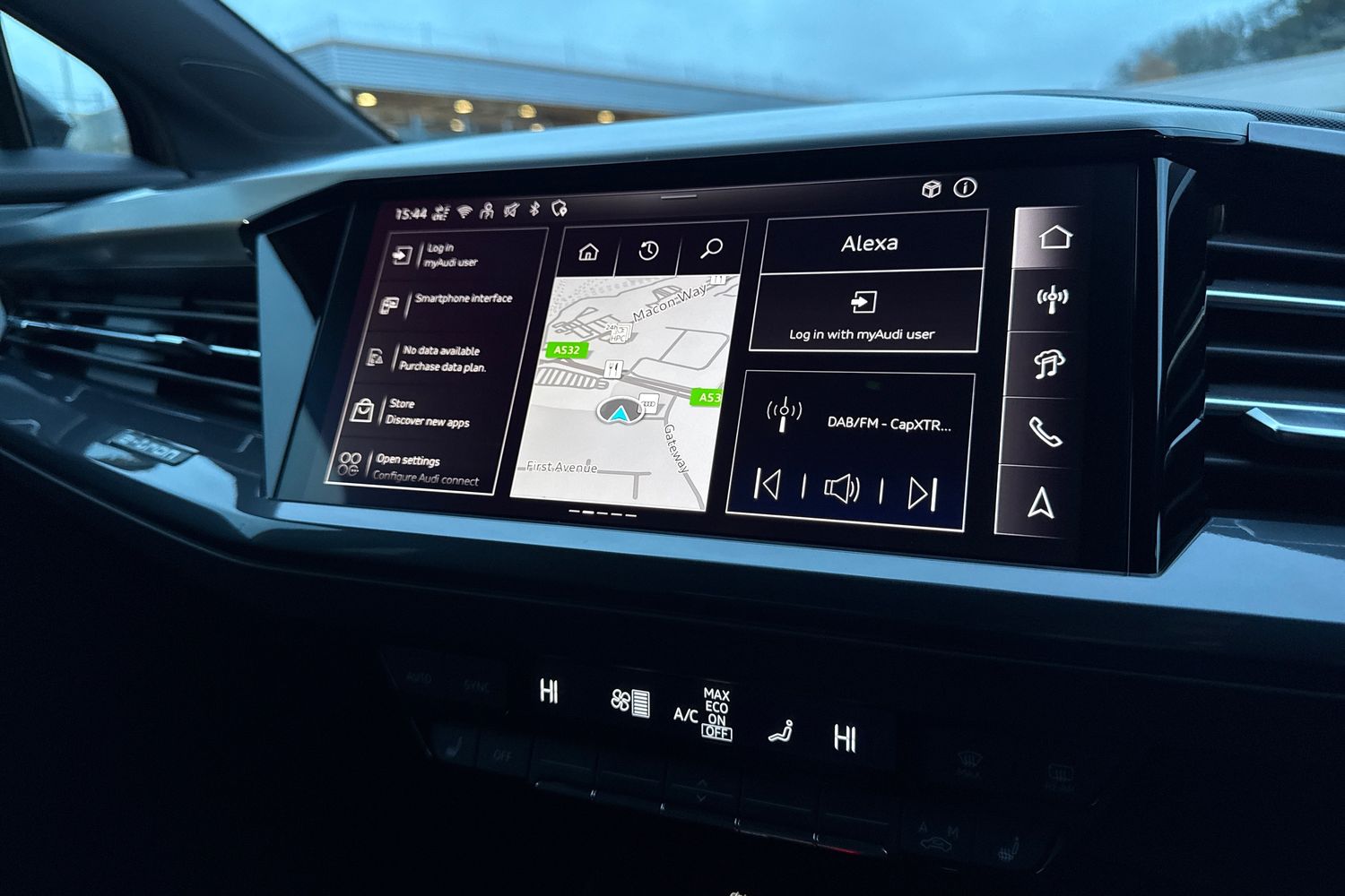 Used Audi Q4 e-tron 2025 for sale - 76876019: Photo 32