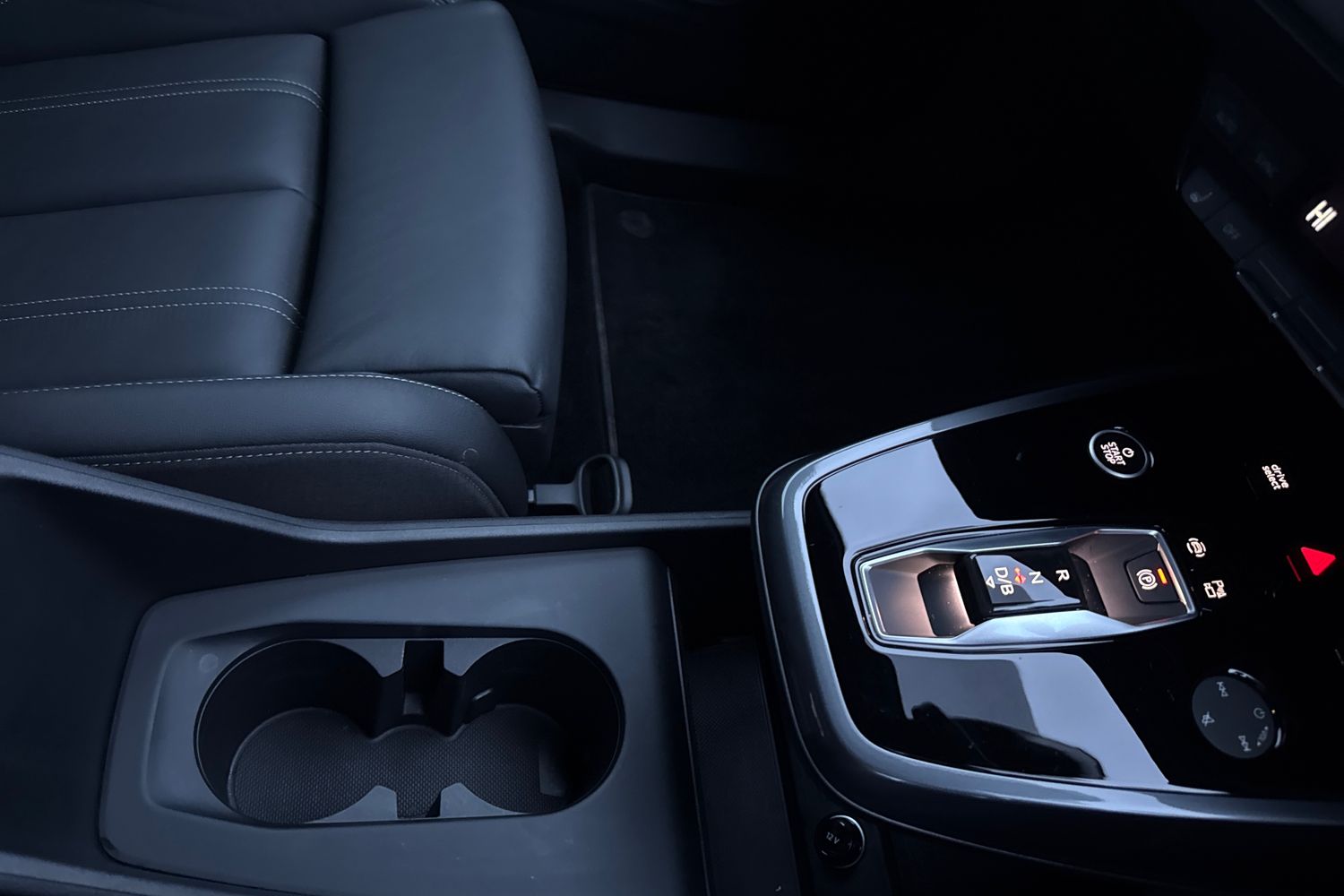 Used Audi Q4 e-tron 2025 for sale - 76876019: Photo 51