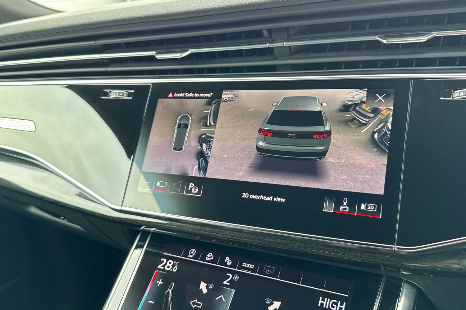 Used Audi Q8 2022 for sale - 77275410: Photo 34