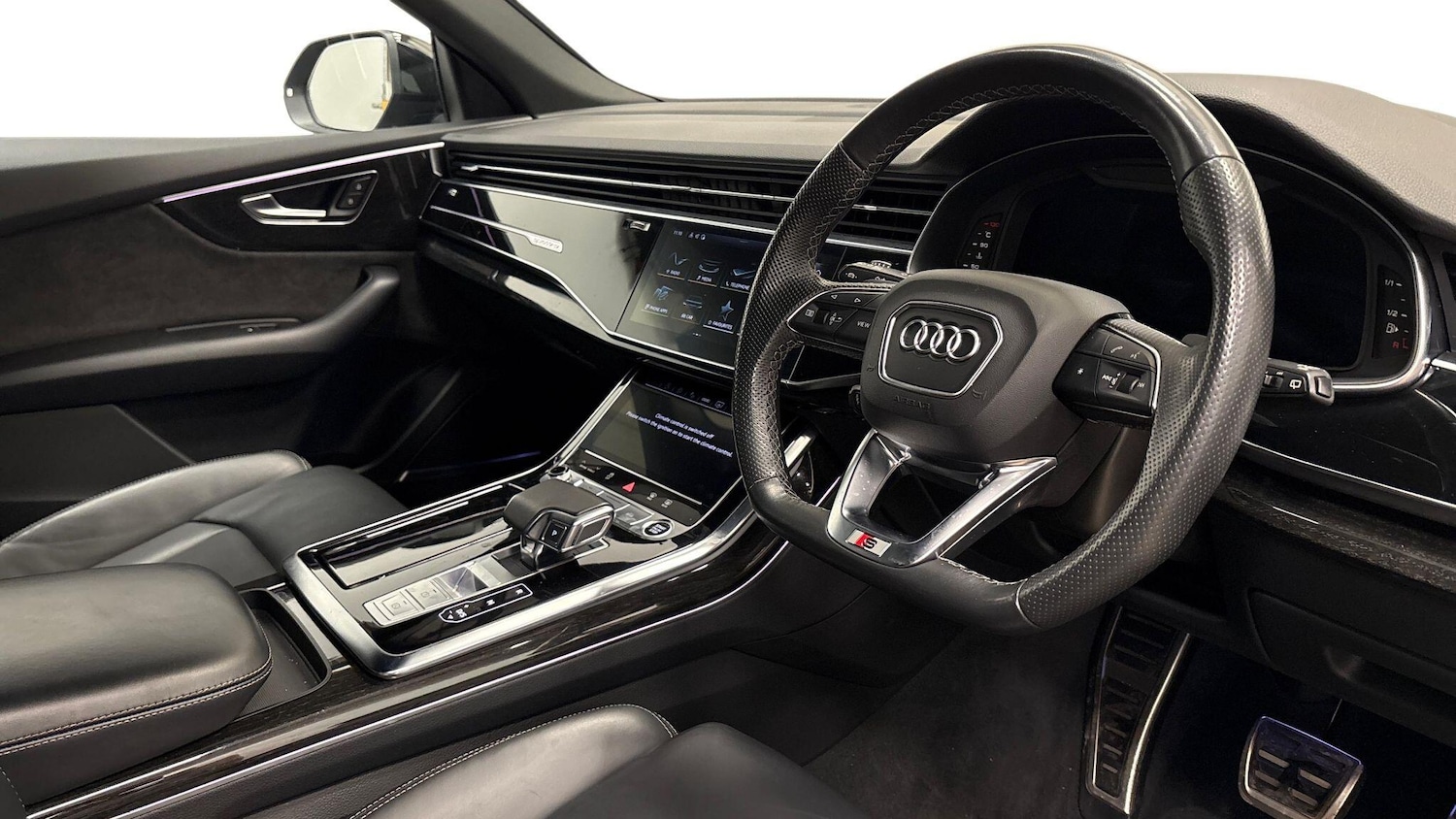 Used Audi Q8 2022 for sale - 77275410: Photo 5