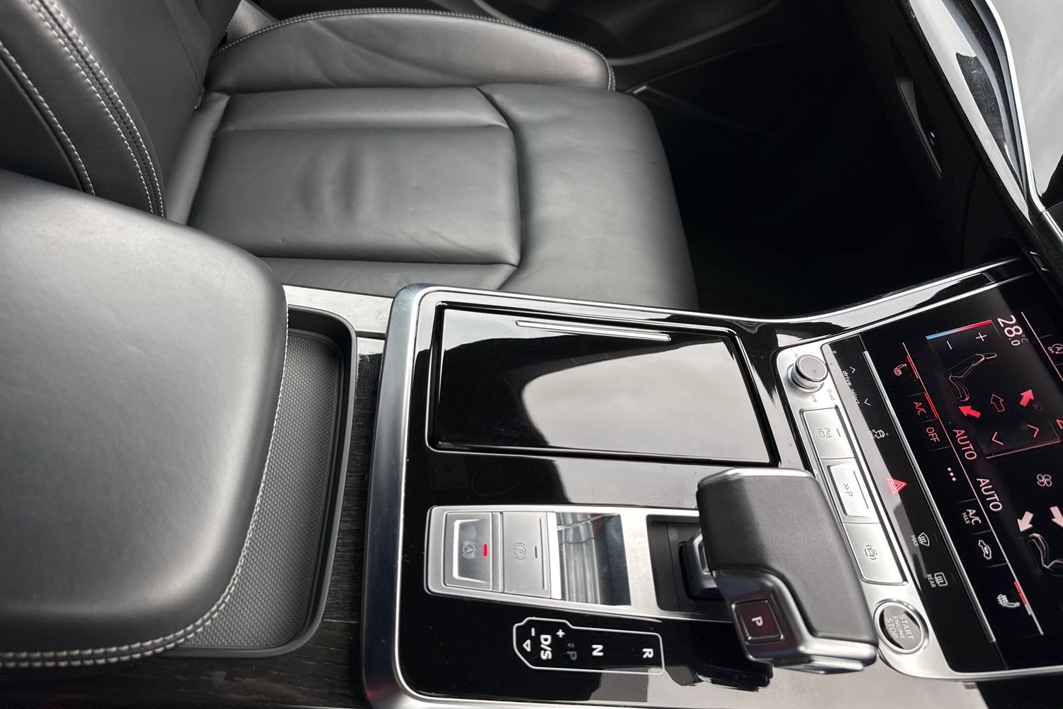 Used Audi Q8 2022 for sale - 77275410: Photo 51