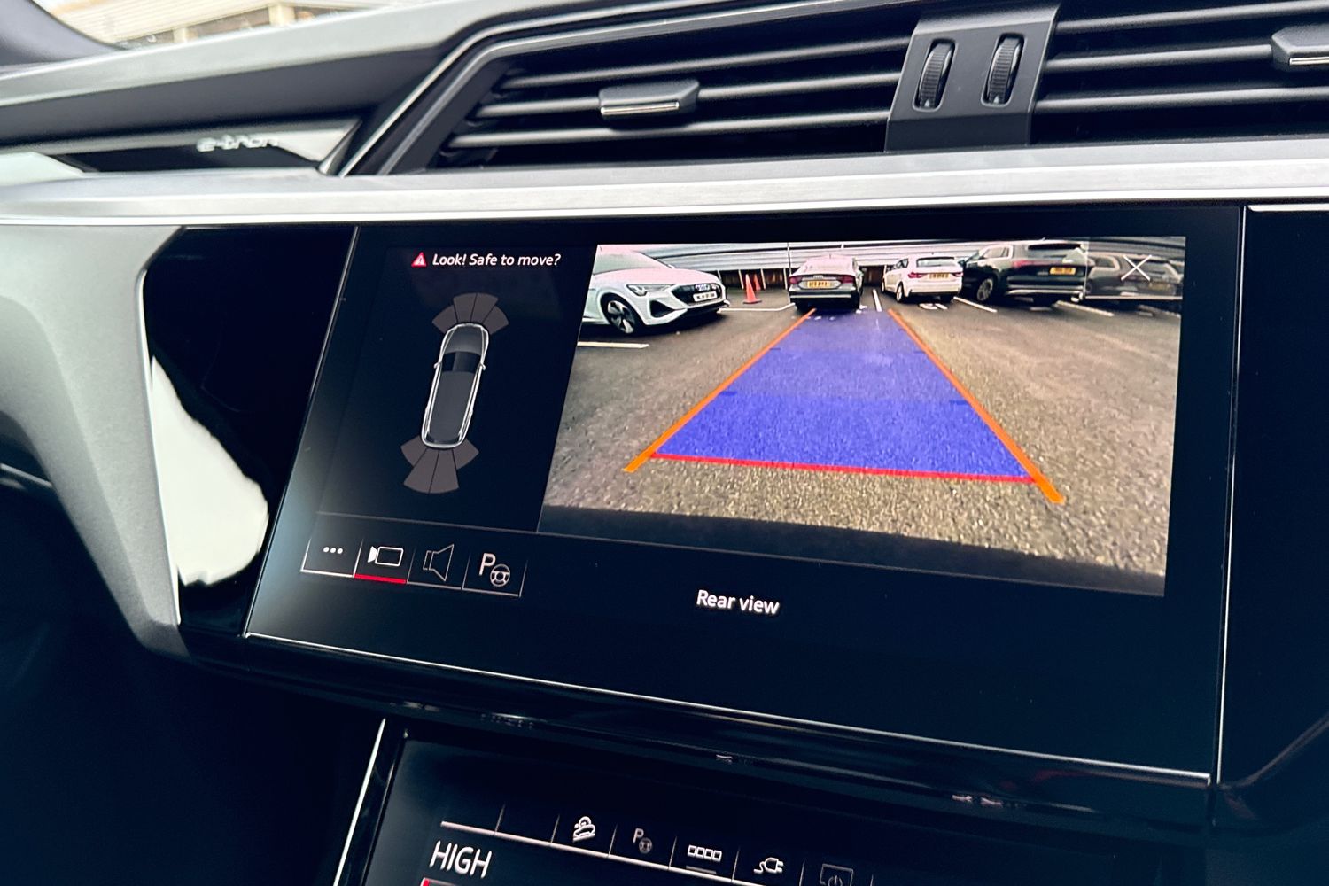 Used Audi e-tron 2021 for sale - 77383030: Photo 31