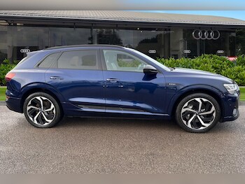Used Audi e-tron 2021 for sale - 77383030: Photo