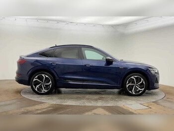 Used Audi e-tron 2023 for sale - 78325717: Photo