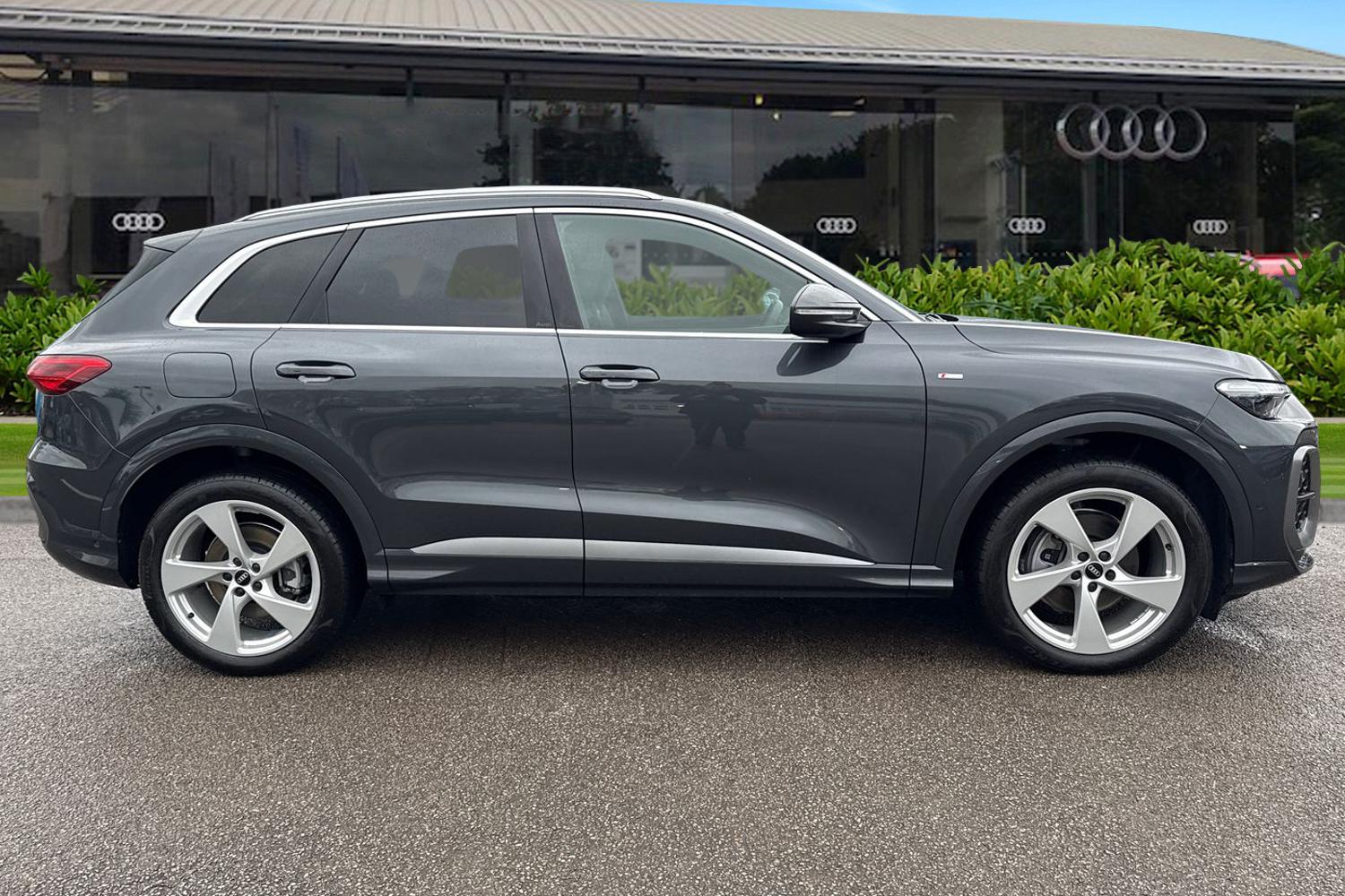 Used Audi Q5 2025 for sale - 77686853: Photo 3