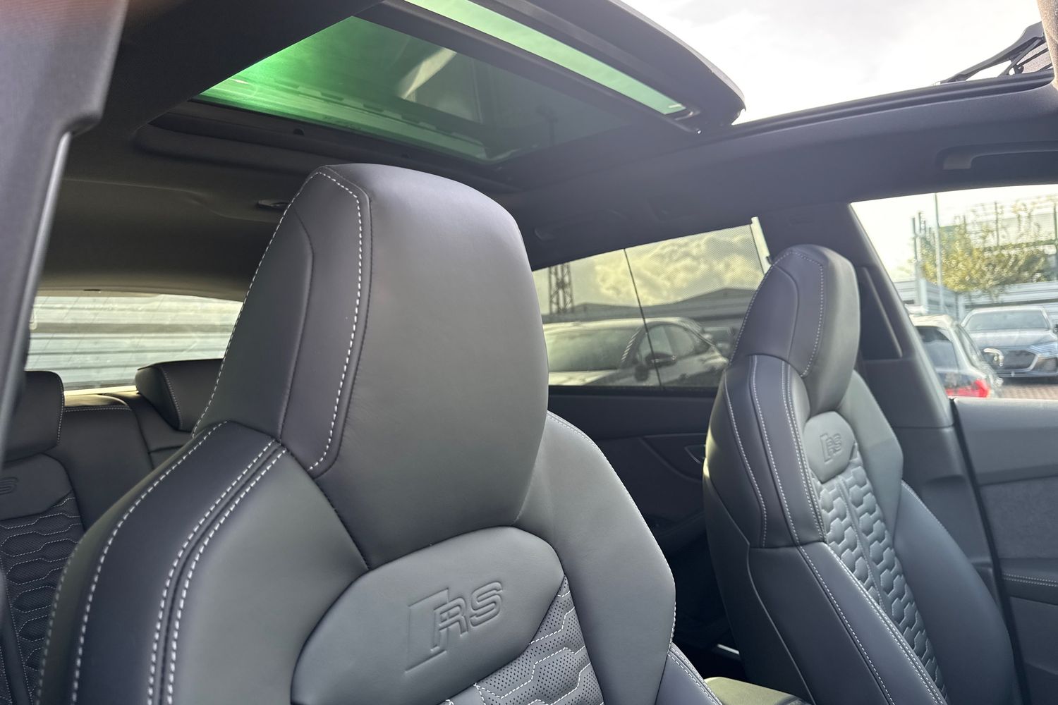 Used Audi RS Q8 2025 for sale - 76520066: Photo 23