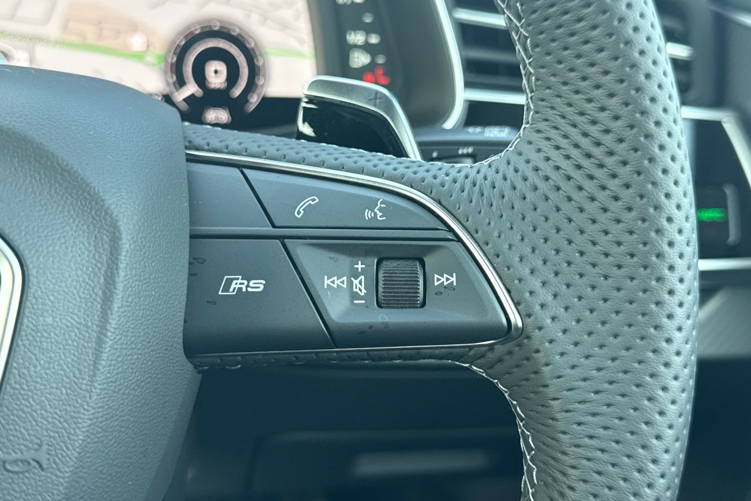 Used Audi RS Q8 2025 for sale - 76520066: Photo 25