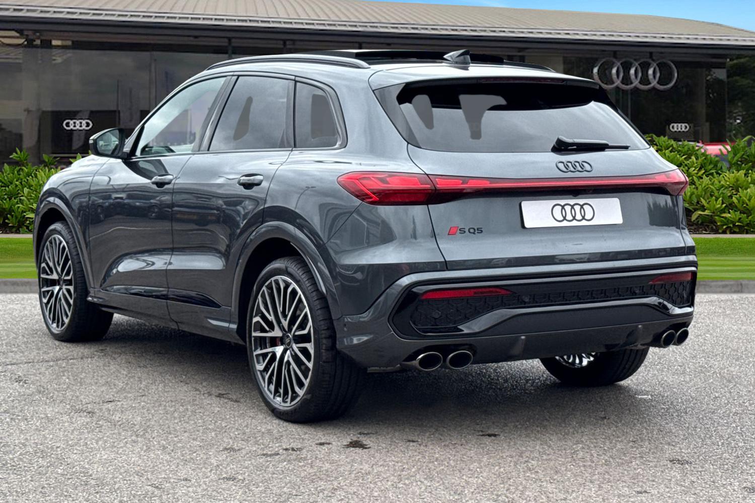 Used Audi SQ5 2025 for sale - 76170241: Photo 2