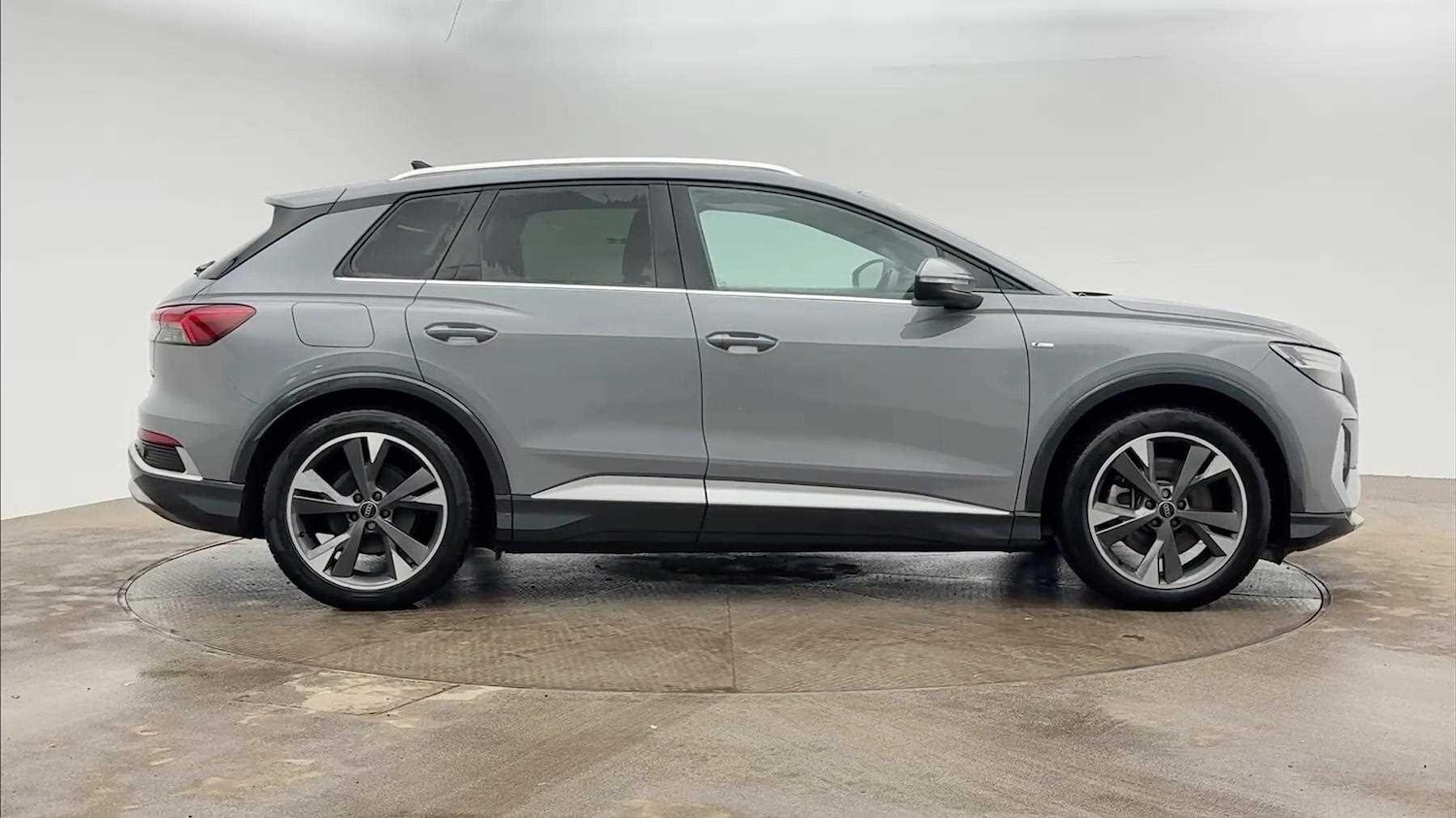 Used Audi Q4 e-tron 2023 for sale - 77649226: Photo 3