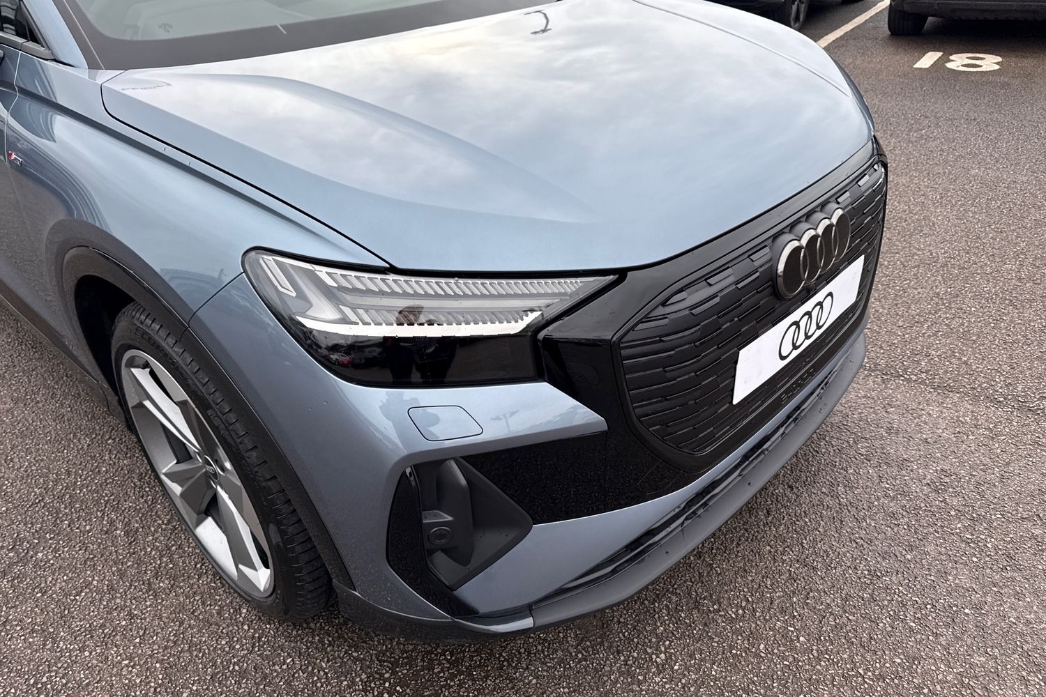 Used Audi Q4 e-tron 2026 for sale - 77262522: Photo 8