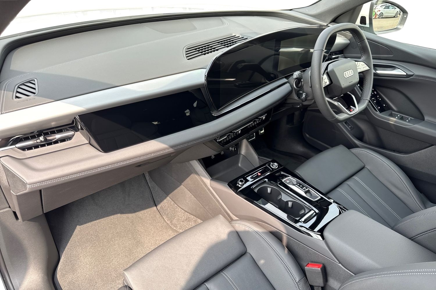 Used Audi Q6 e-tron 2025 for sale - 76170292: Photo 14