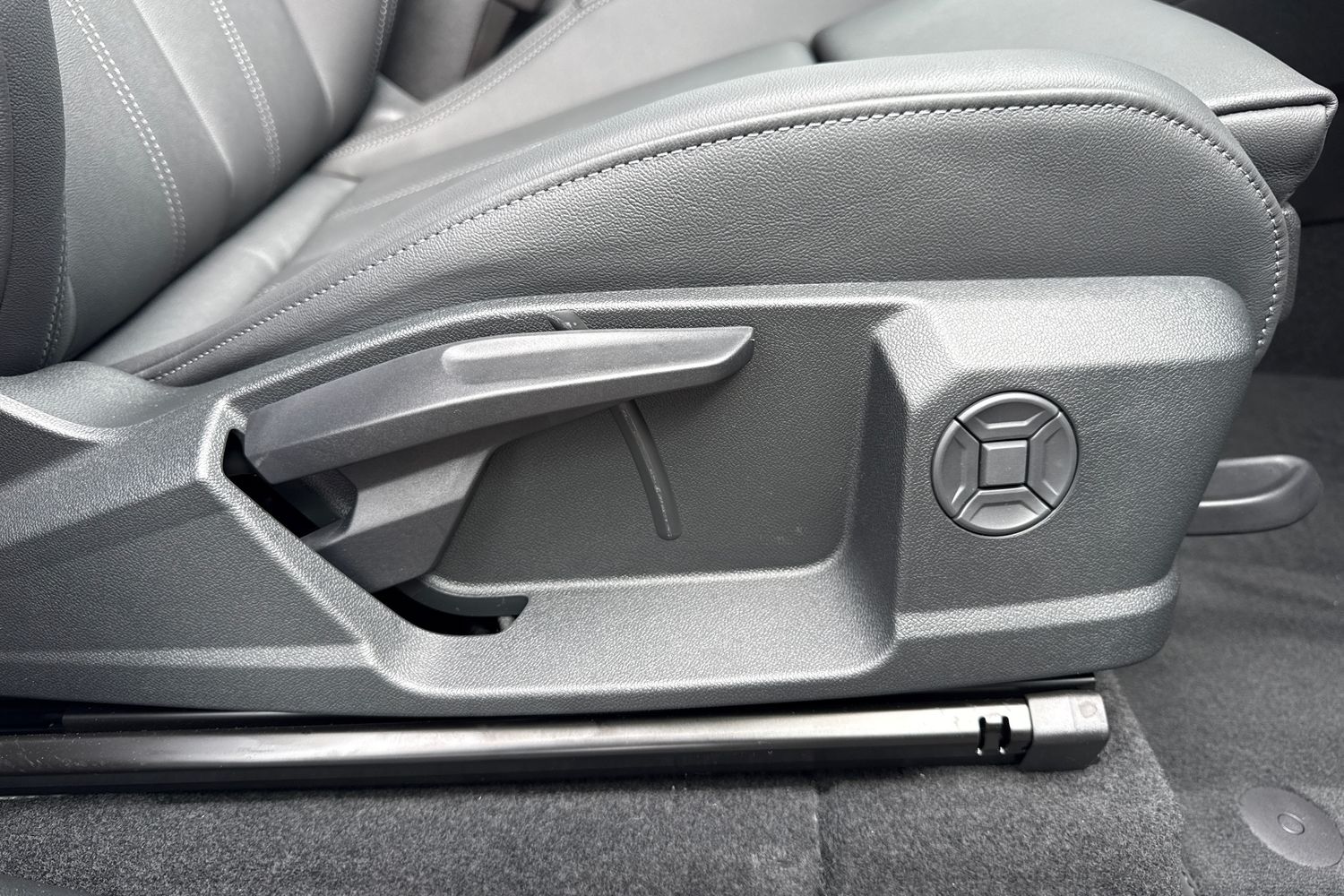 Used Audi Q6 e-tron 2025 for sale - 76170292: Photo 45