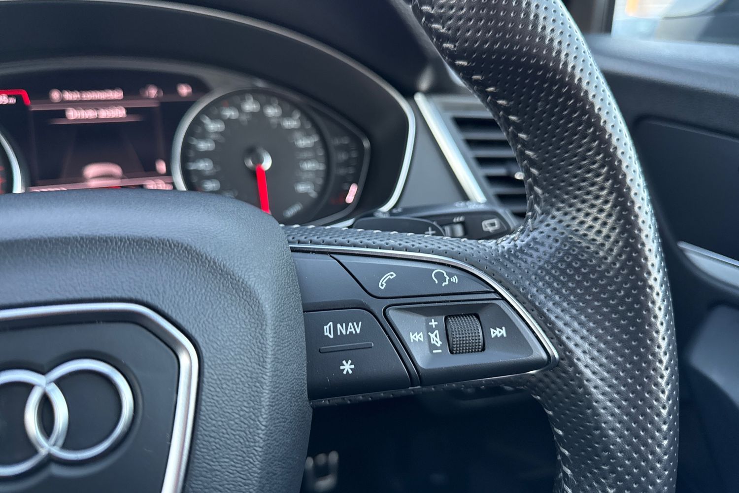 Used Audi Q5 2020 for sale - 76654292: Photo 25