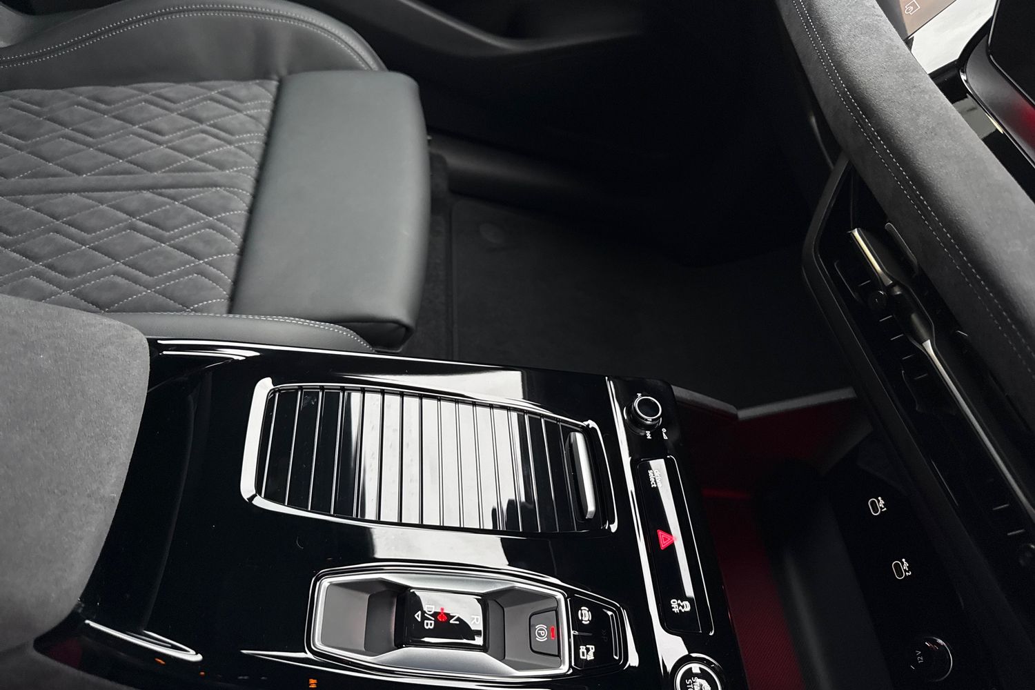 Used Audi Q6 e-tron 2026 for sale - 76711767: Photo 55