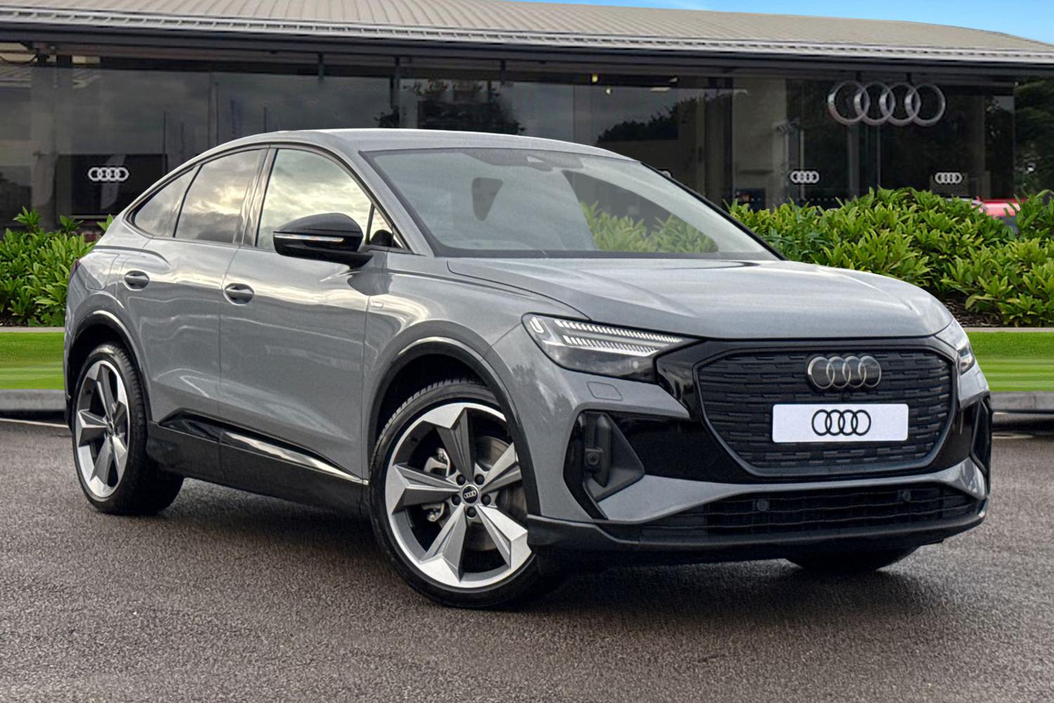 Used Audi Q4 e-tron 2025 for sale - 76697771: Photo 1