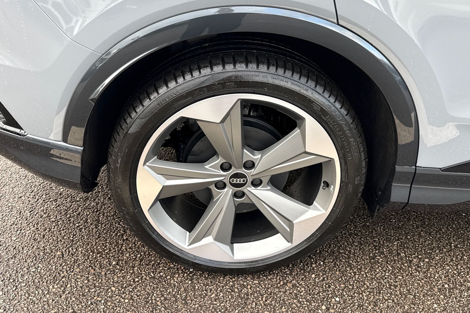 Used Audi Q4 e-tron 2025 for sale - 76697771: Photo 11