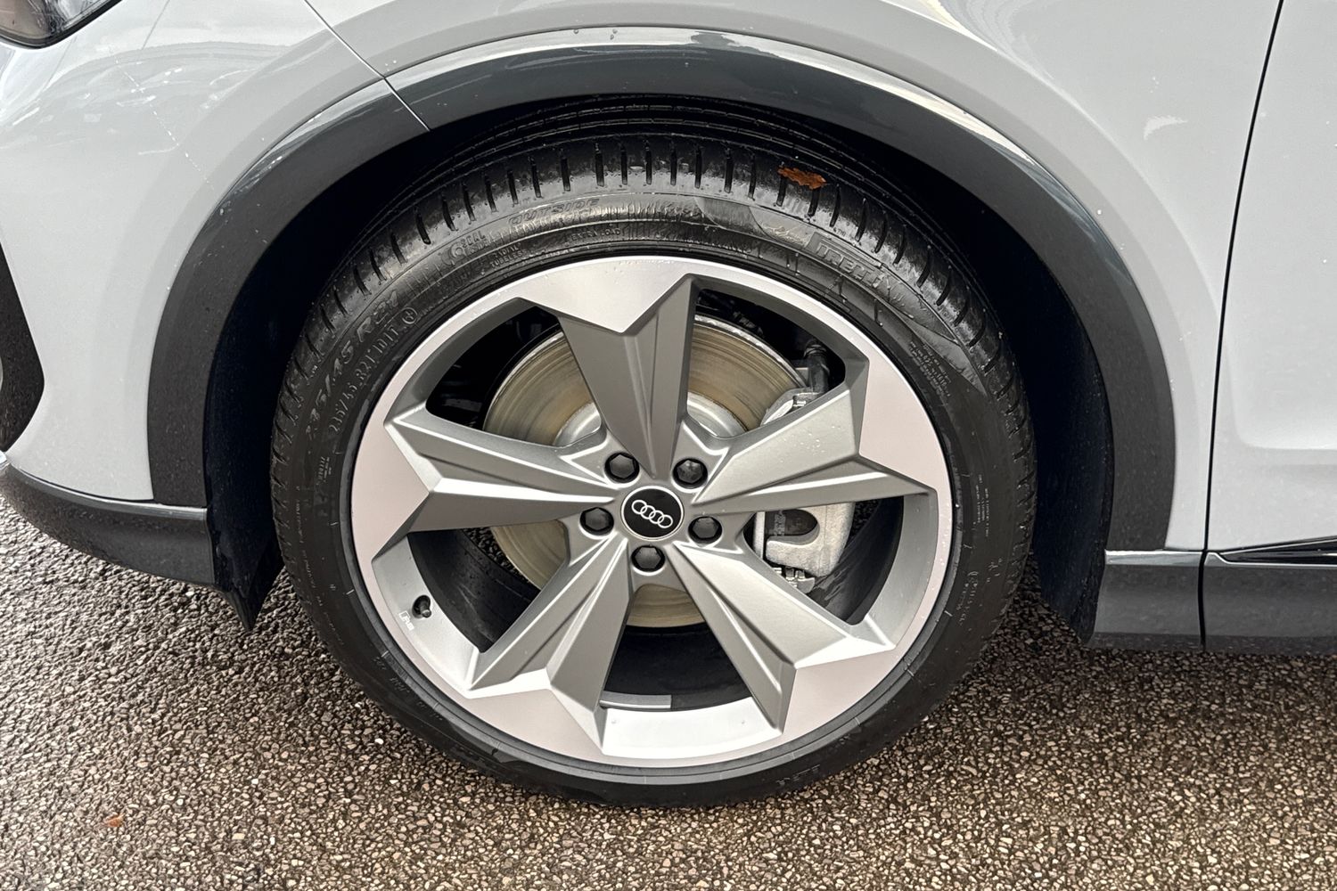 Used Audi Q4 e-tron 2025 for sale - 76697771: Photo 9