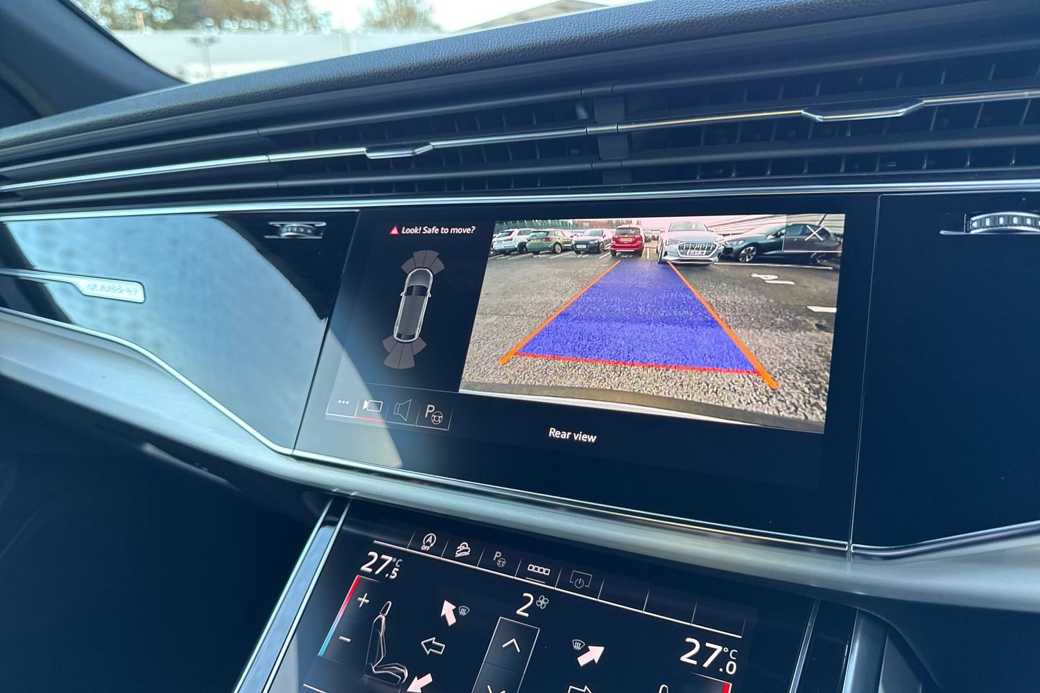 Used Audi Q8 2022 for sale - 77382758: Photo 31