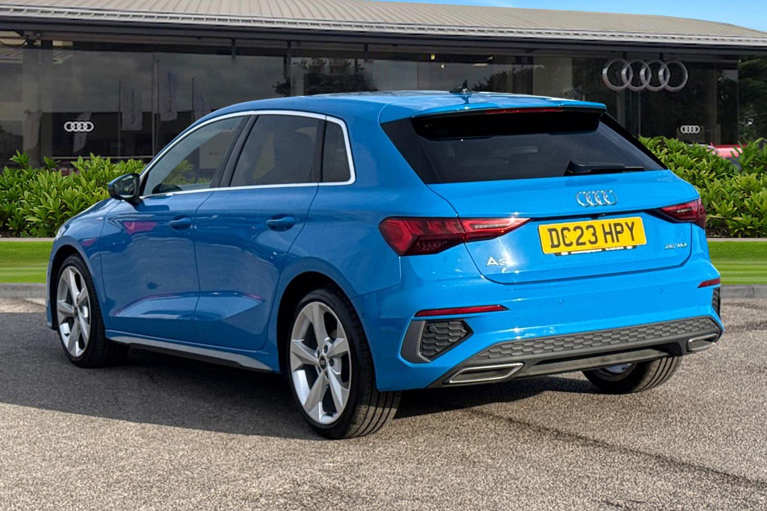 Used Audi A3 2023 for sale - 77919489: Photo 2