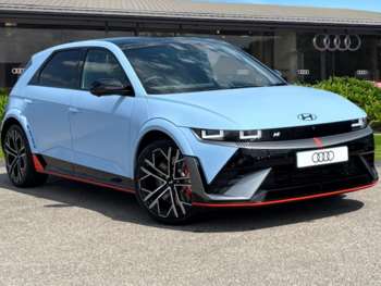 2025 - 478kW 84 kWh 5dr Auto