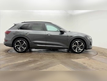 Used Audi e-tron 2022 for sale - 77520288: Photo