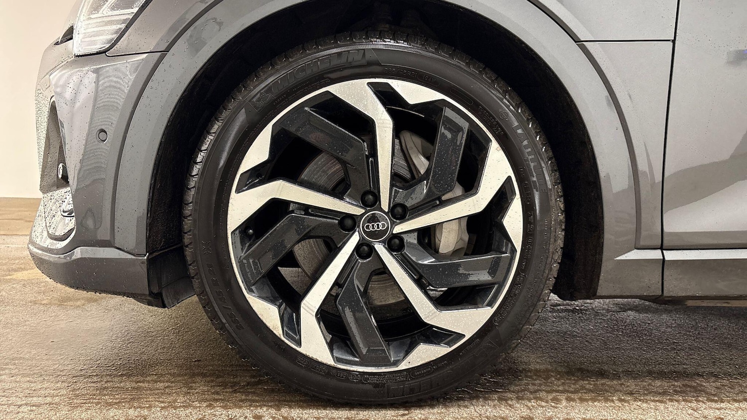 Used Audi e-tron 2022 for sale - 77520288: Photo 4