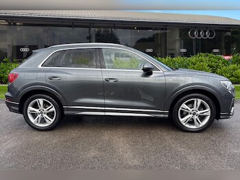 Used Audi Q3 2023 for sale - 76374704: Photo