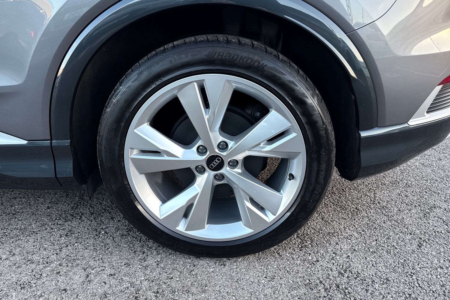 Used Audi Q4 e-tron 2025 for sale - 76896182: Photo 11