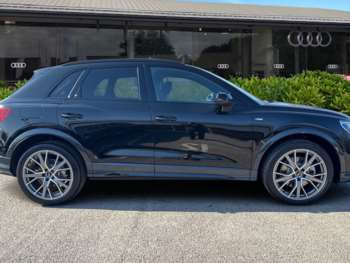 Used Audi Q3 2025 for sale - 73900235: Photo
