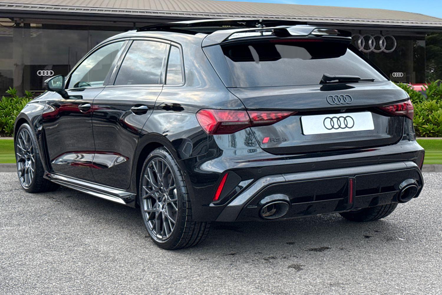 Used Audi RS3 2025 for sale - 76972848: Photo 2