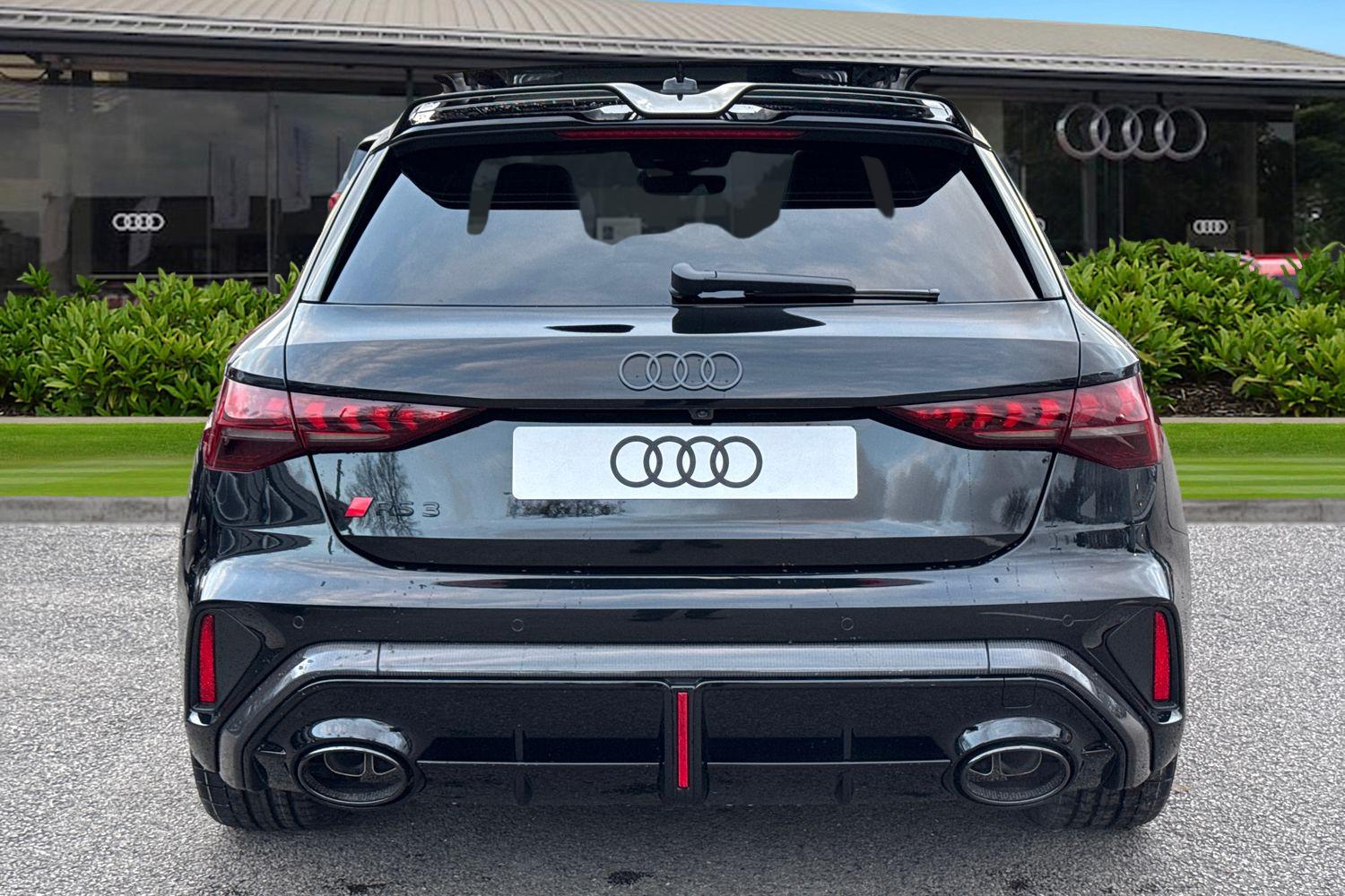 Used Audi RS3 2025 for sale - 76972848: Photo 4