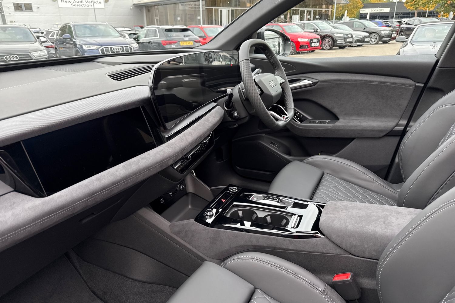 Used Audi Q6 e-tron 2025 for sale - 76697731: Photo 14