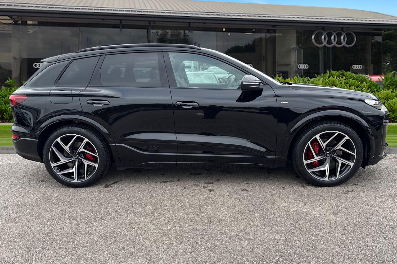 Used Audi Q6 e-tron 2025 for sale - 76697731: Photo 3