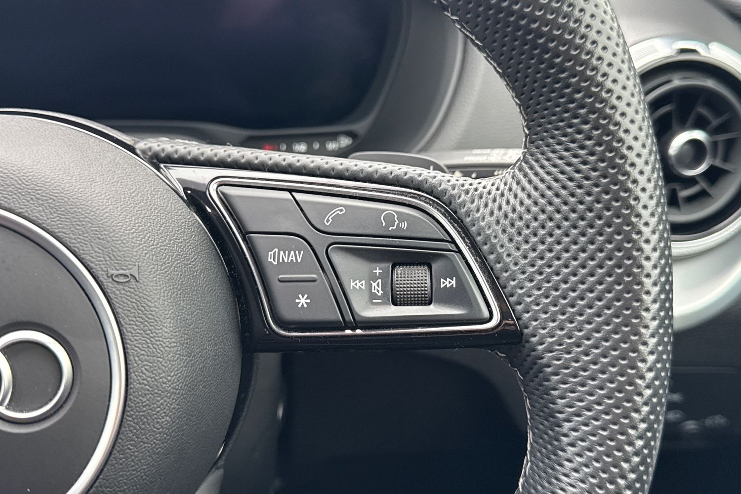 Used Audi Q2 2022 for sale - 76503058: Photo 25