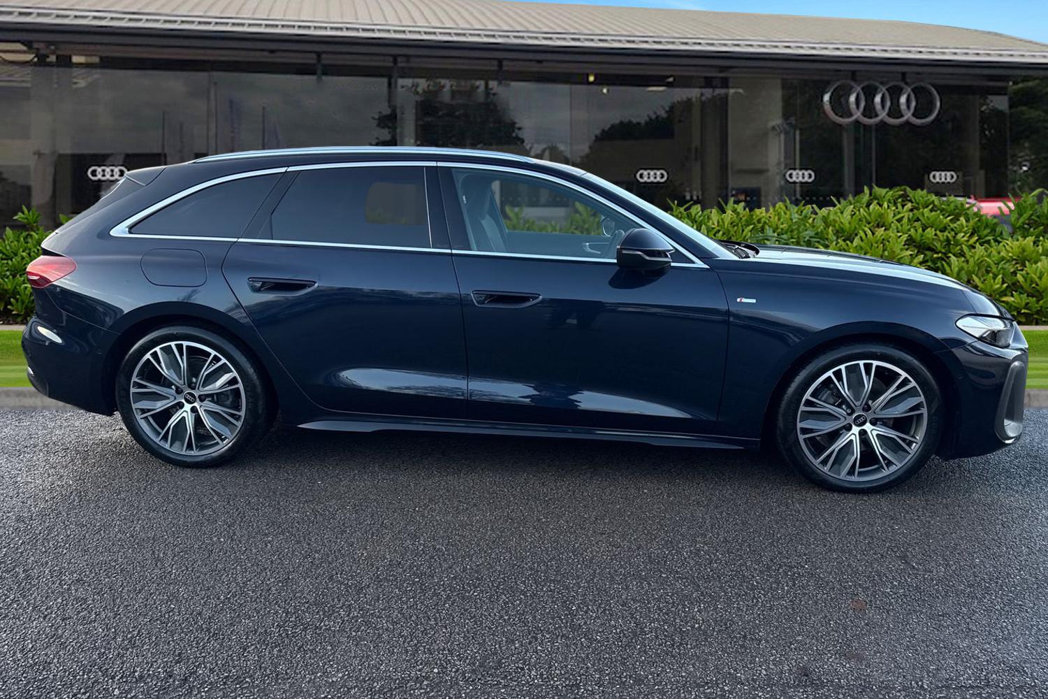 Used Audi A5 2025 for sale - 76863277: Photo 3