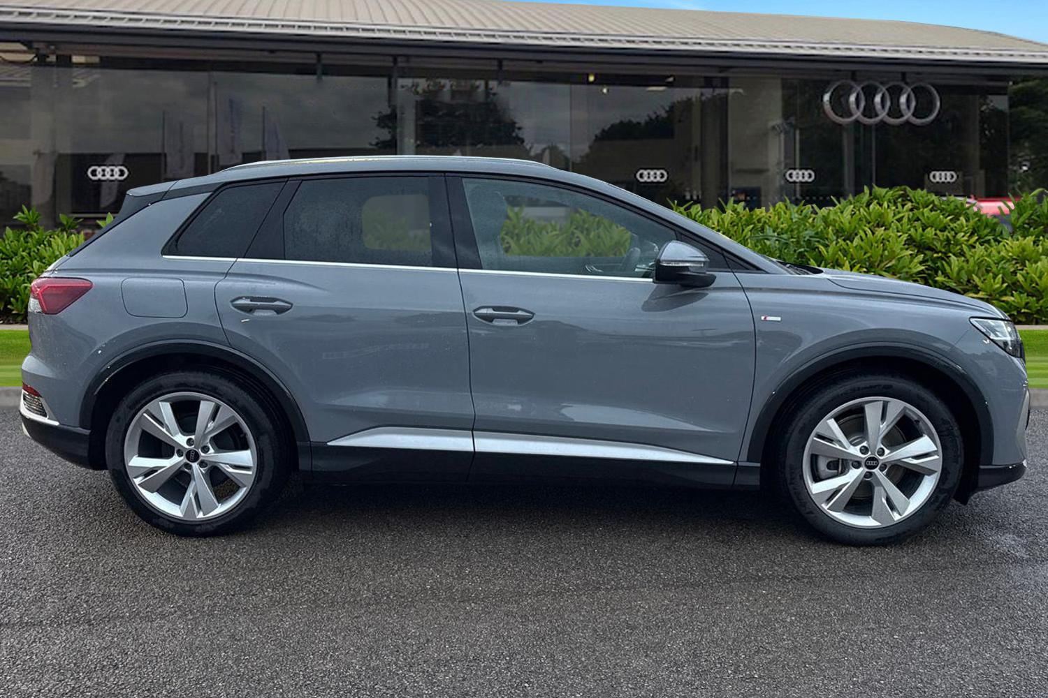 Used Audi Q4 e-tron 2025 for sale - 77773968: Photo 3