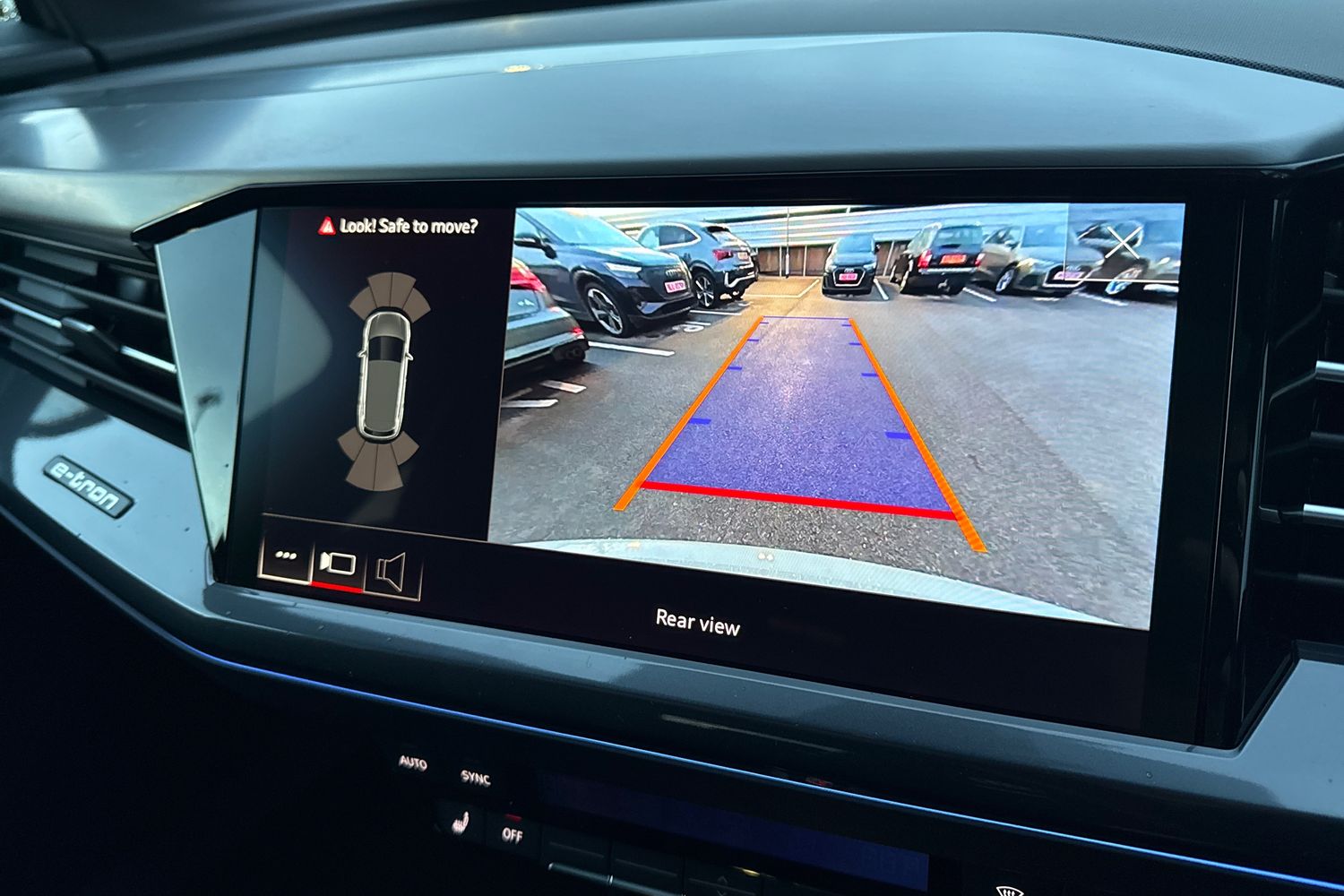 Used Audi Q4 e-tron 2025 for sale - 77773968: Photo 30