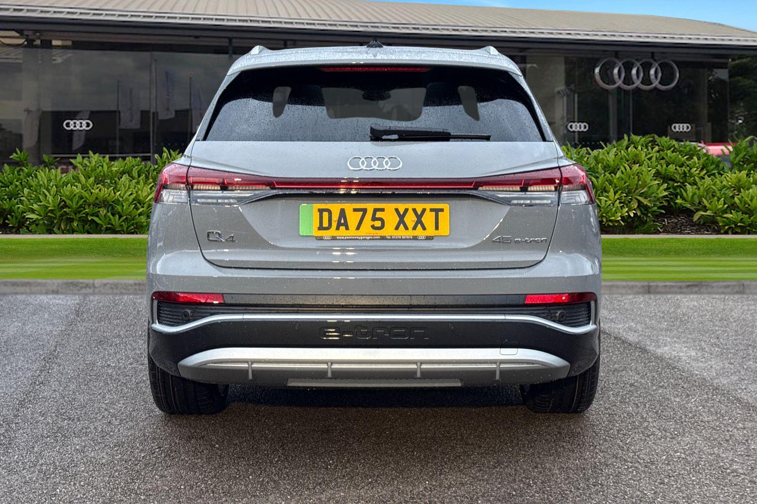 Used Audi Q4 e-tron 2025 for sale - 77773968: Photo 4